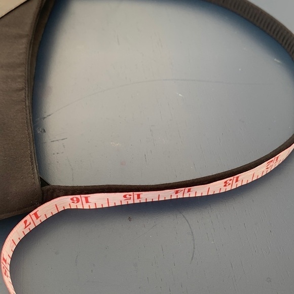 Red Hat Ladies Sasha evening bag NWT special event beaded black and red holiday - Picture 8 of 8